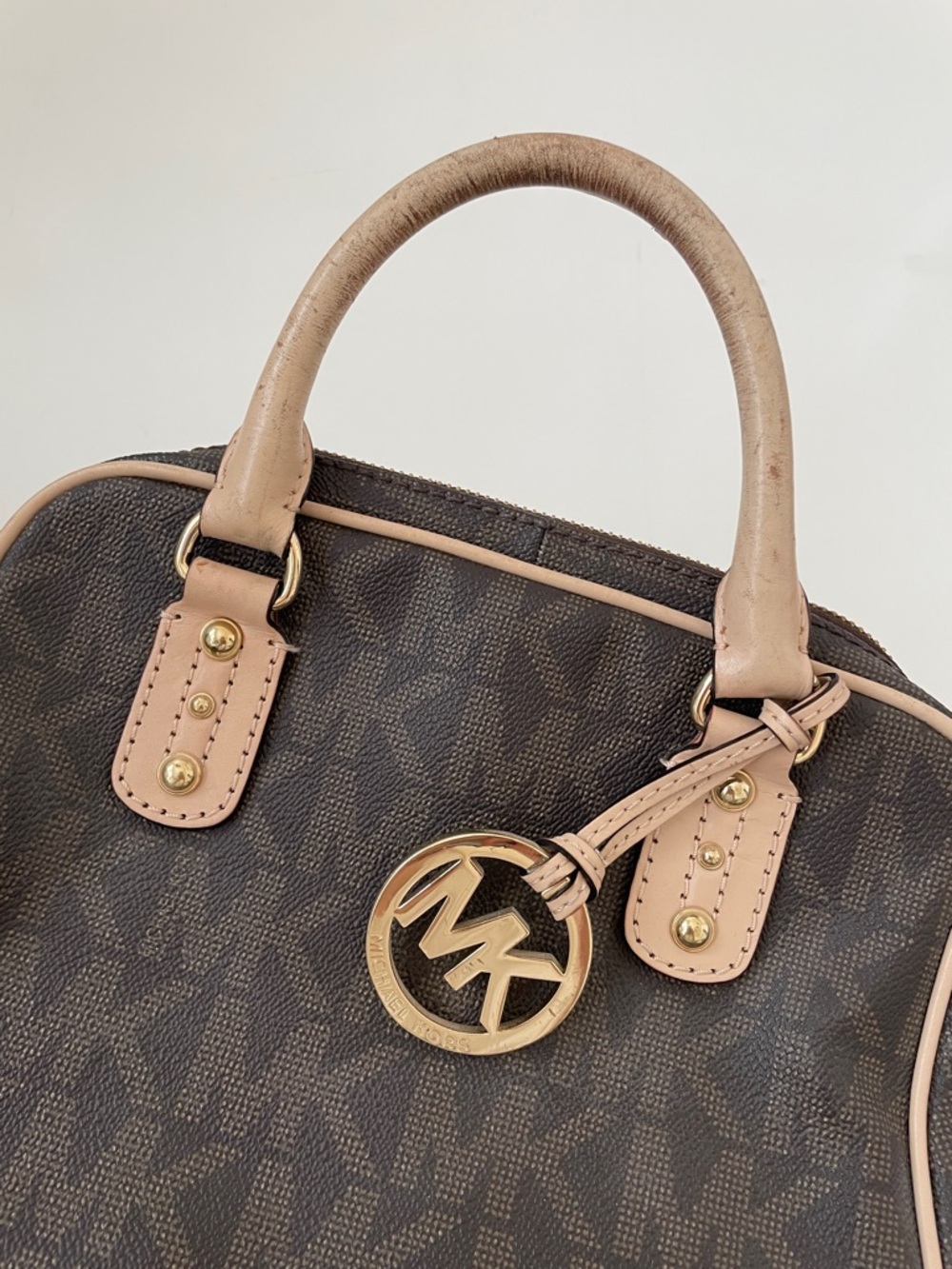Michael Kors Grayson Barrel Leather Handbag in Brown - Picture 2 of 16
